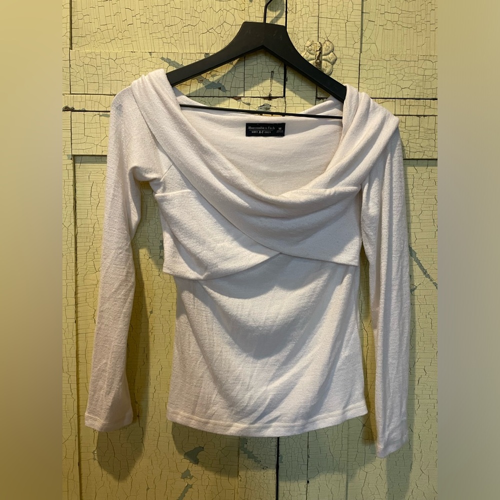 Abercrombie & Fitch soft and cozy off the shoulder top